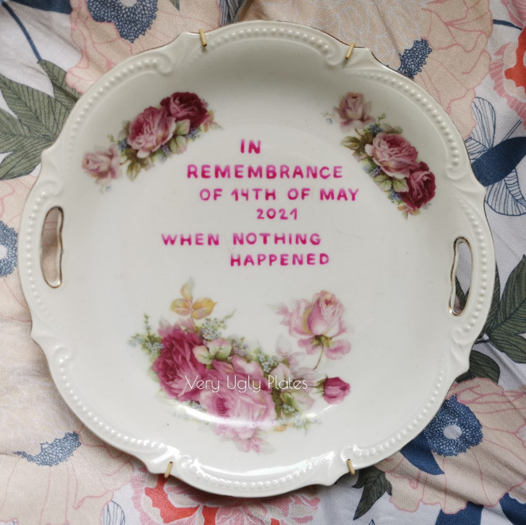 random day wall plate