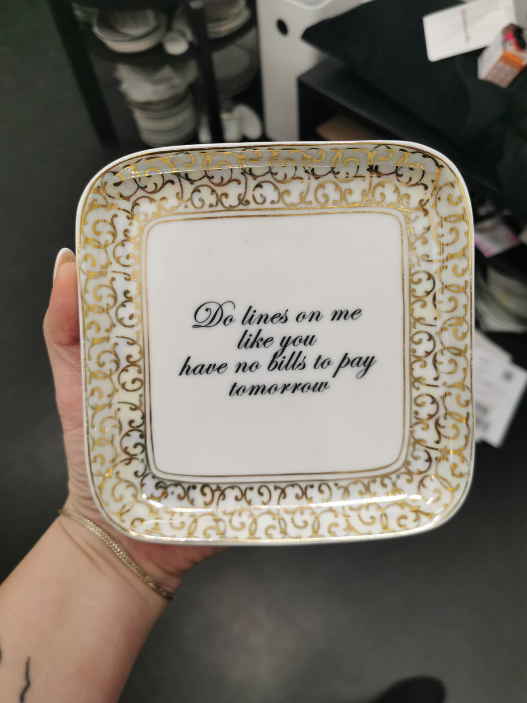 lines user friendly plate